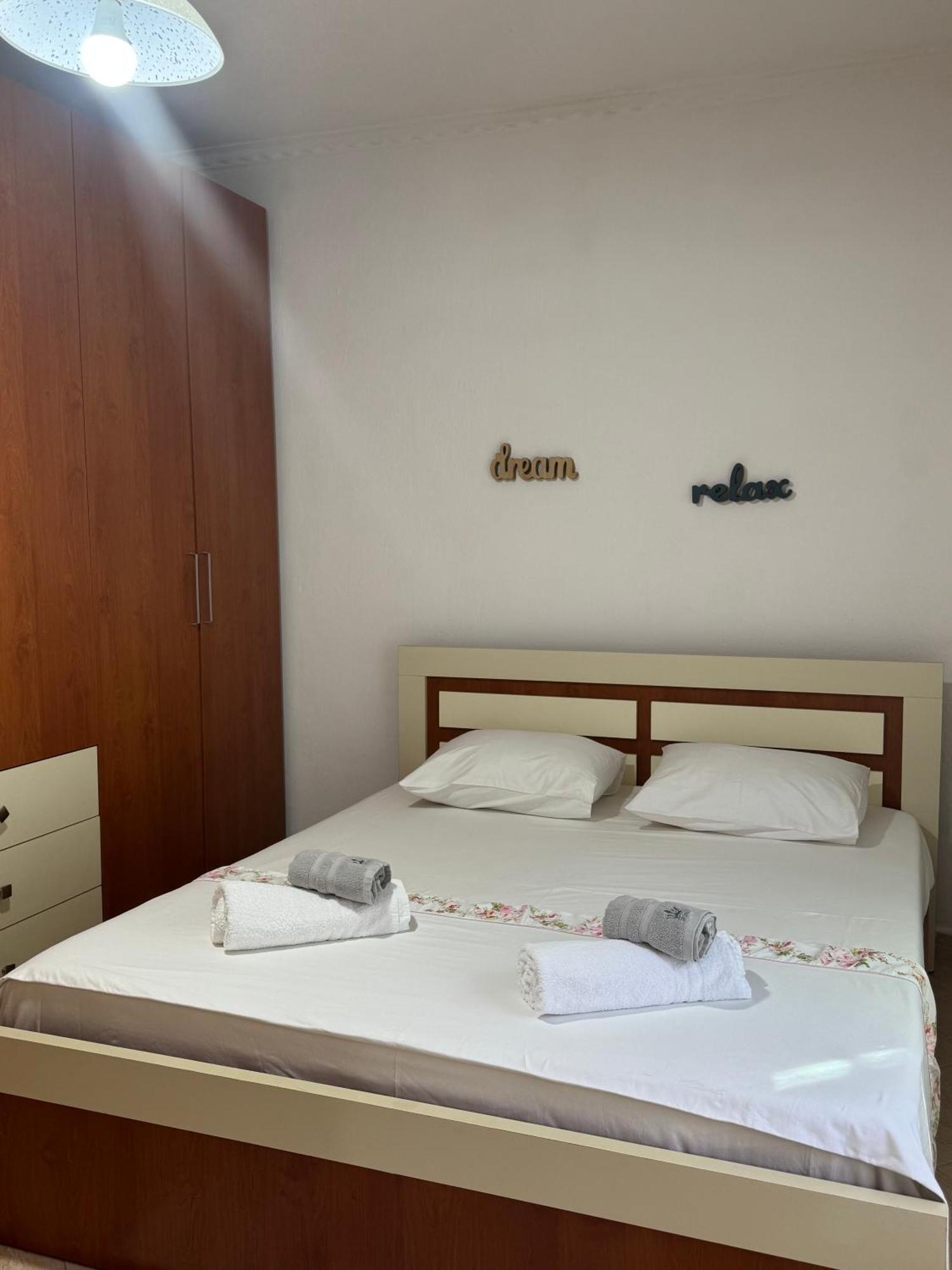 Silent Apartment Golem  Esterno foto